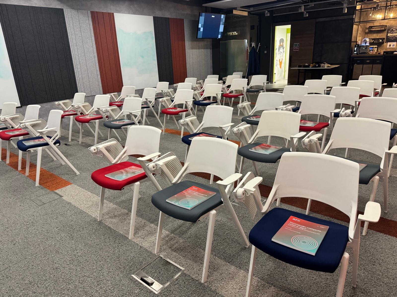AI guides in B2B sales at the BeeGlobal conference