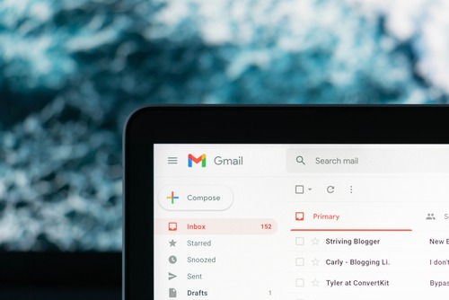 E-mail migration